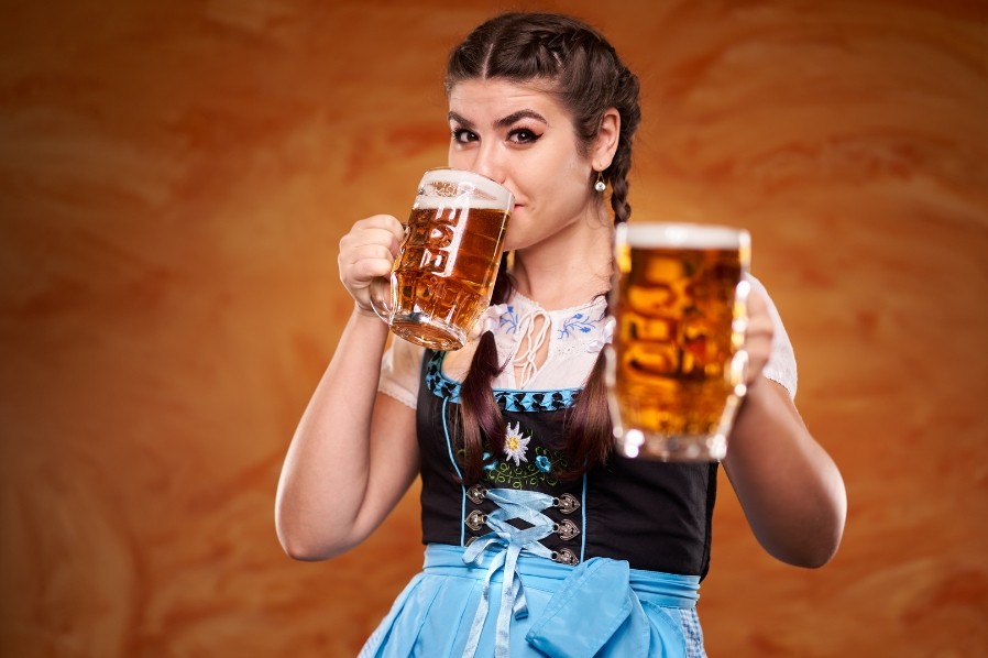 Thuong xuyen uong do uong co con tang ty le ung thu vu